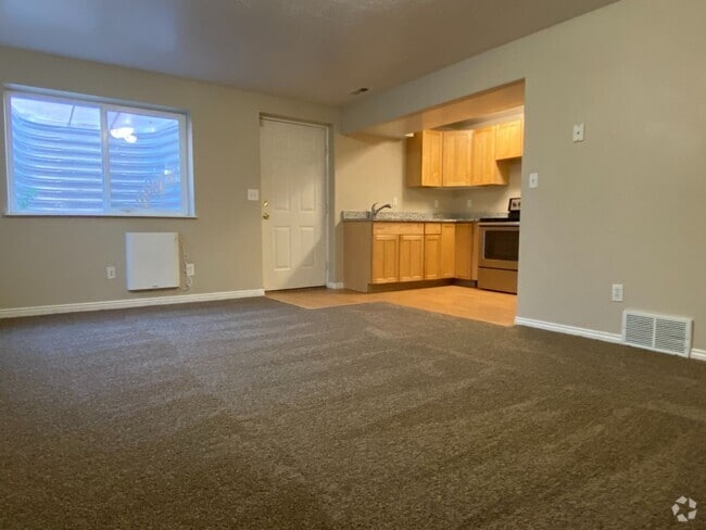 Building Photo - 265 N 750 W Unit 265 N 750 W #2 Rental