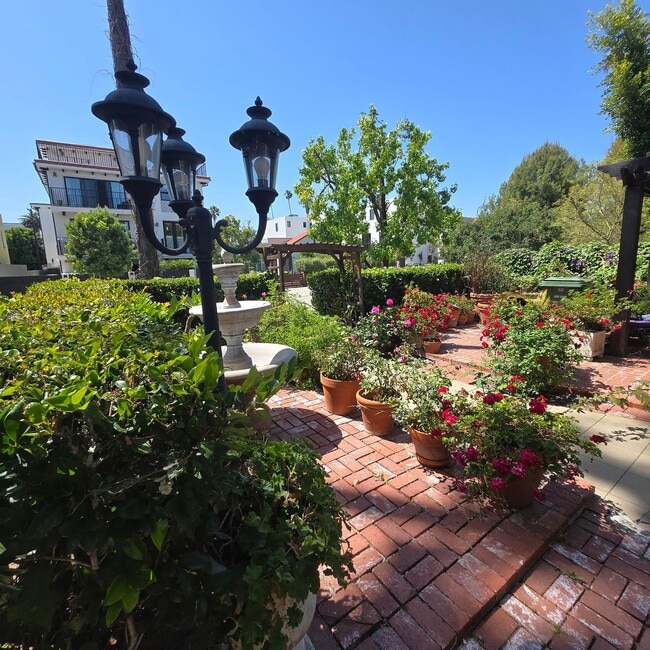 Photo - Warm & Welcoming Home Near Melrose with Room to Live, Work & Create Unit 812 June St