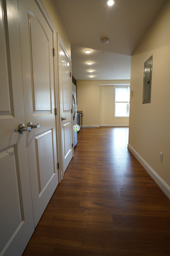 Building Photo - 315 Broadway Unit 403 Rental