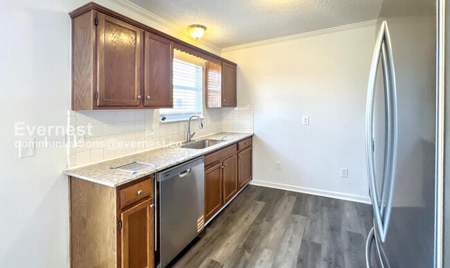 Photo - 1021 SE Steeple Dr