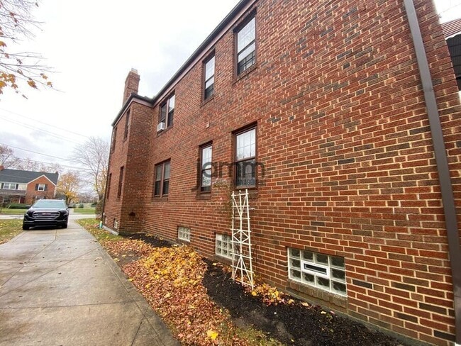 Photo - 17724 Hilliard Rd