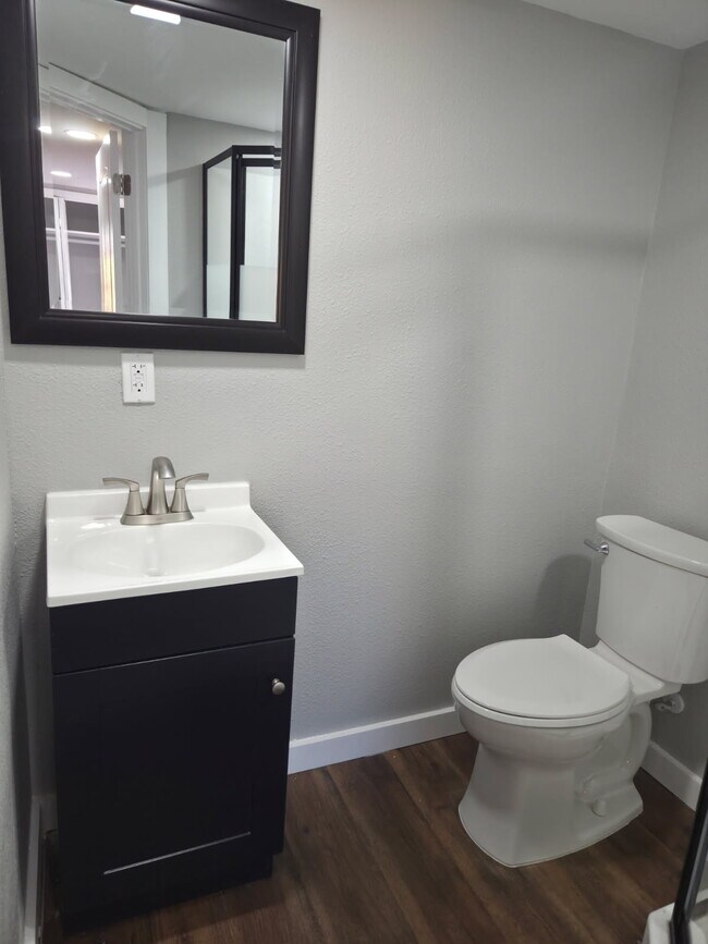 Photo - 1120 Rigsby Ave Unidad 2