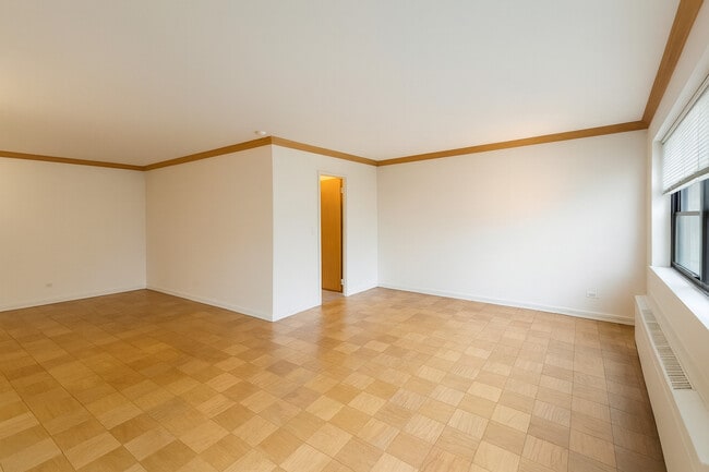 Photo - 303 E 56th St