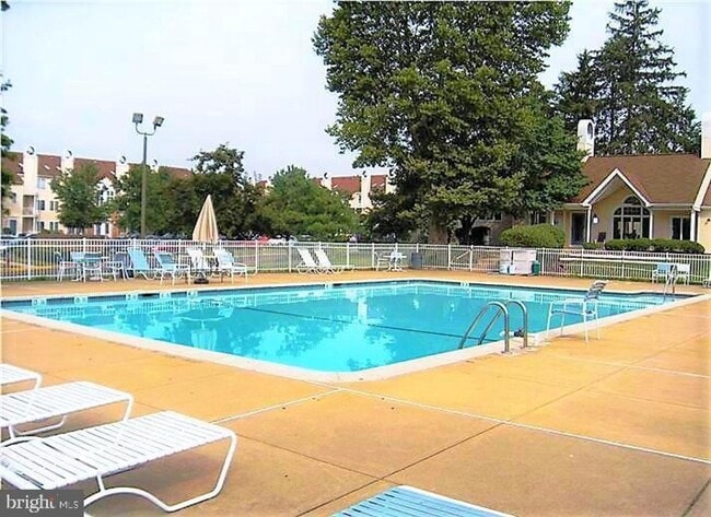 Photo - Crestwood 2 bed Condo Available September 1