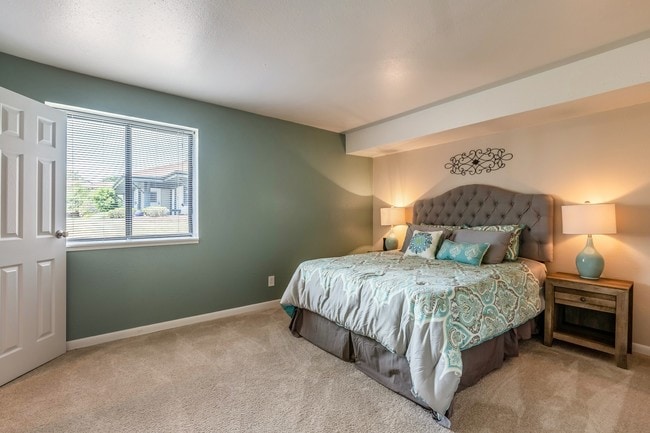 Okemos Station Apartments