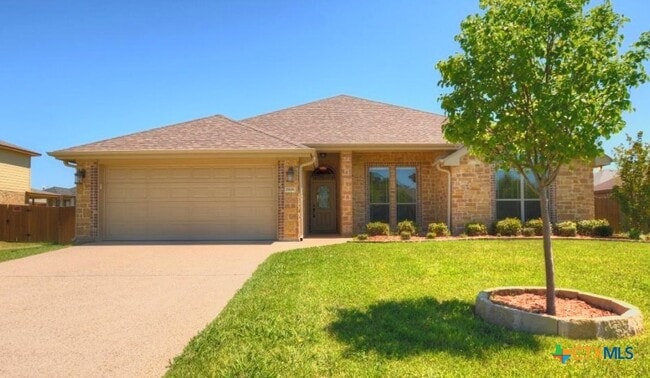 Building Photo - 1906 Deer Field Way