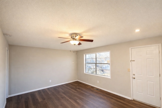 Photo - 1301 19th Pl SW