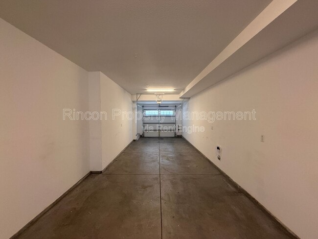 Photo - 43 Jensen Ct