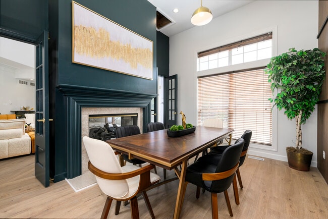 Photo - Carriage Place at Lake Chesterfield