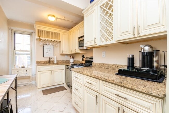 Photo - 1450 Beacon St Unit 603