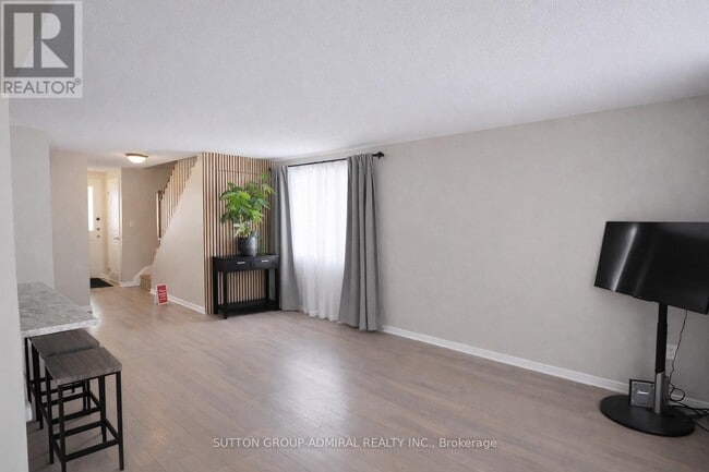 Photo - 133 Columbia Rd