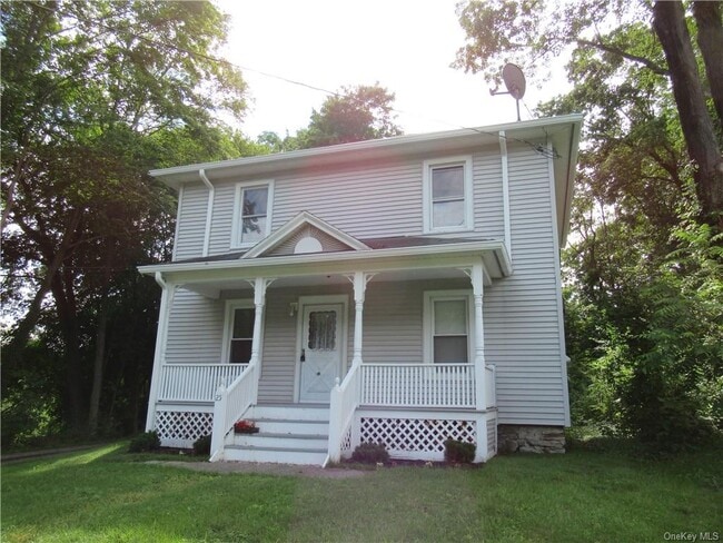 25 Fairway Dr 2  