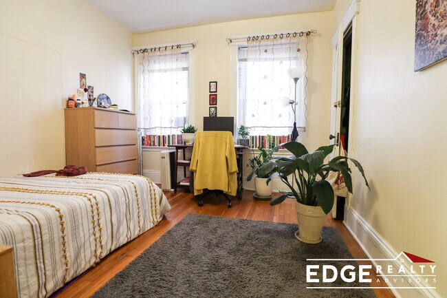 Photo - 16 Fuller St Unit 1