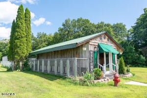 Photo - 31 Safford Rd