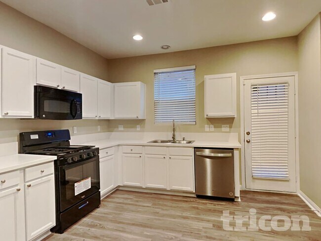 Photo - 10626 Seasonable Dr