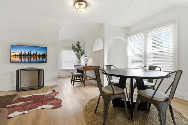 Building Photo - 3326 E Overlook Rd Unit The Overlook #3