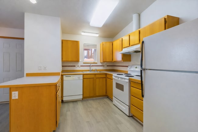 Photo - Spacious Home in Prime Location at Fairbanks Unidad SS 4