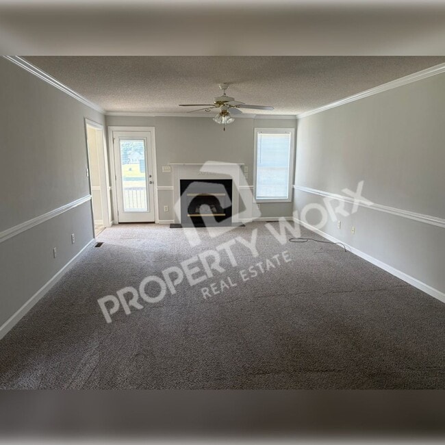 Photo - 954 Green Rd