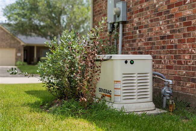 Photo - 521 Ironwood Forest Dr