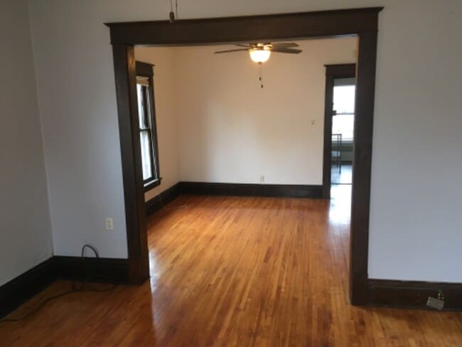 Photo - 3237 Grand Ave S