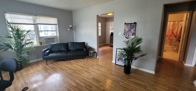 Photo - 3411 S Howell Ave Unit 1