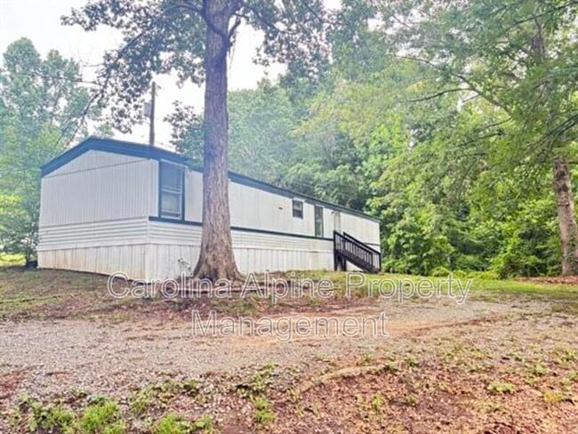 Photo - 517 Skylark Ln