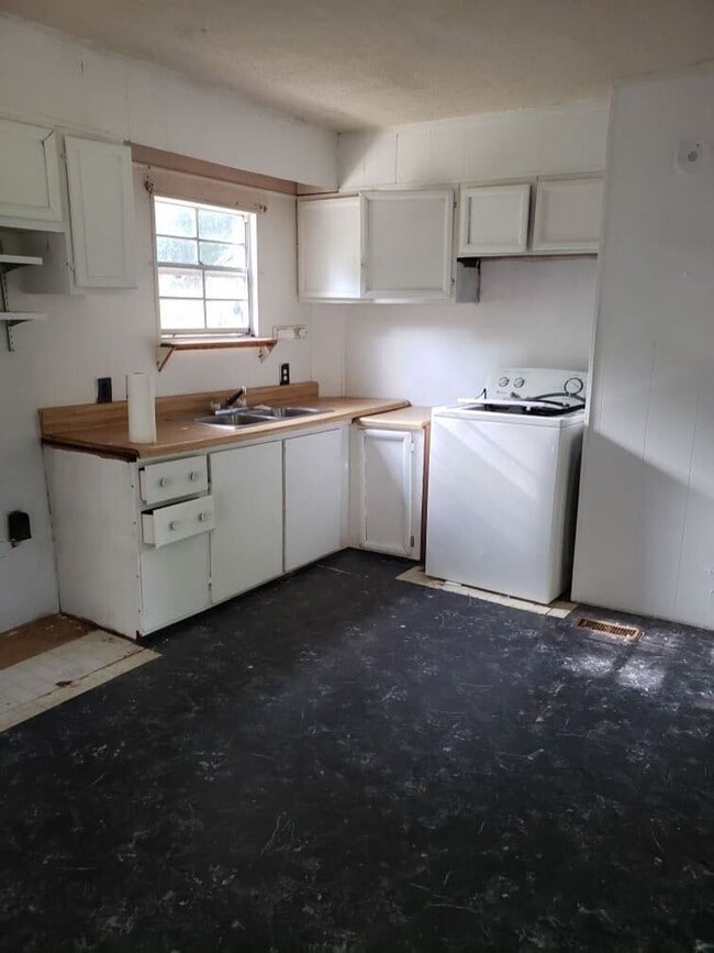 Photo - Available Soon! Apply now and rent this affordable 2 bedroom home in Aiken!