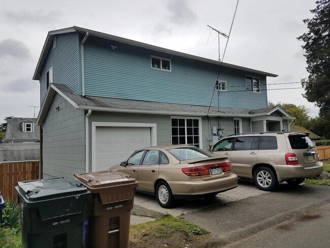 Photo - 936 N Alder St