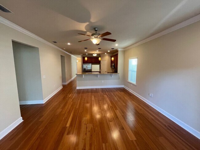 Photo - Great Home in Long Leaf