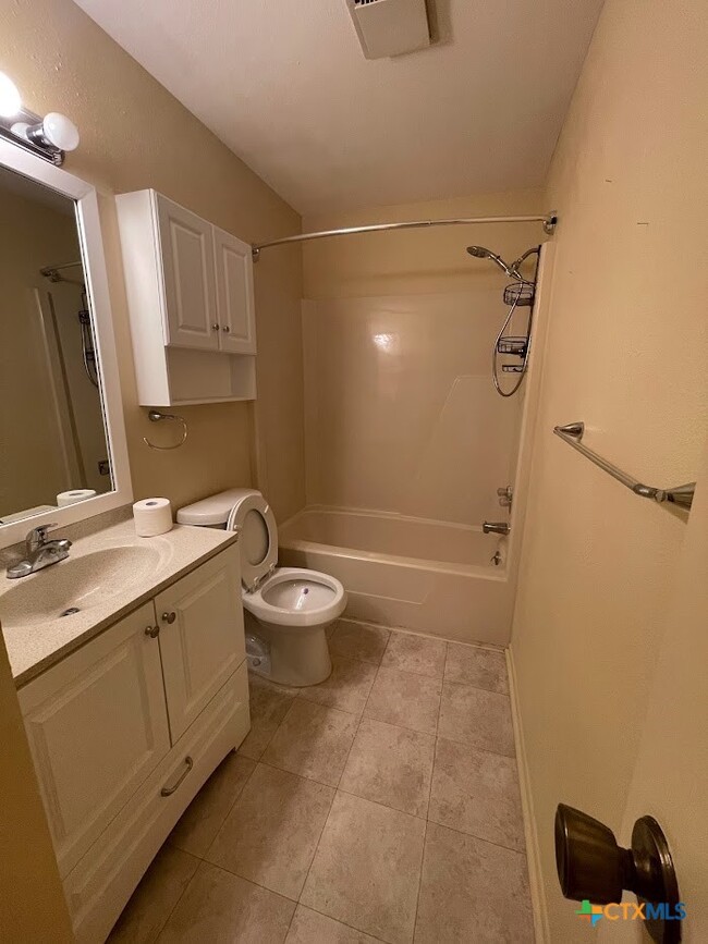 Photo - 377 Susie Dr