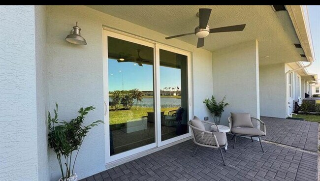 Photo - 5635 S Drive Cir
