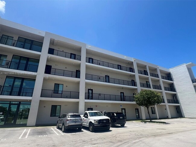 Photo - 4636 NW 84th Ave Unidad 44 Rental