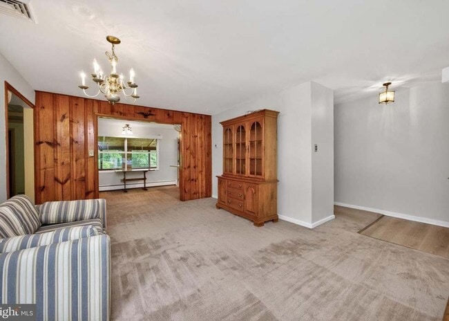 Photo - 221 Hillside Dr