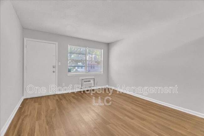 Building Photo - 646 North 31st Street Unit B