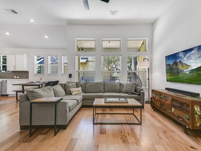 Photo - 11205 Avery Station Loop Unidad 42