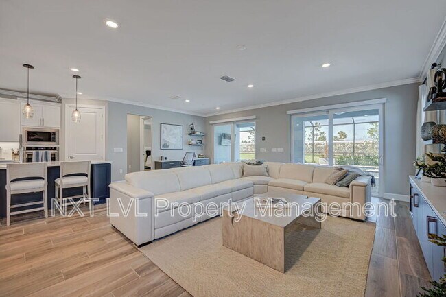 Photo - 16112 Lakeland Dr