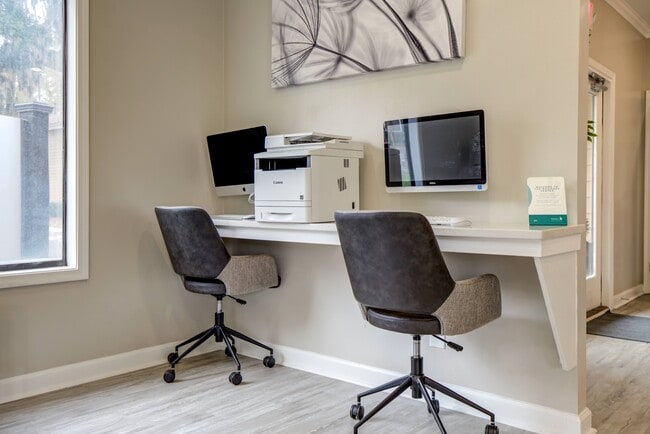 Photo - Verde Vue Apartments