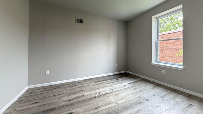 Photo - Stunning 3-Bed with Exposed Brick in 19143
