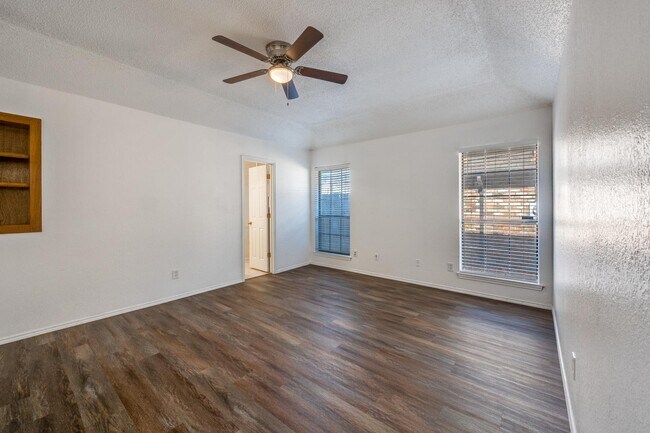 Photo - 6610 Darcy Ln