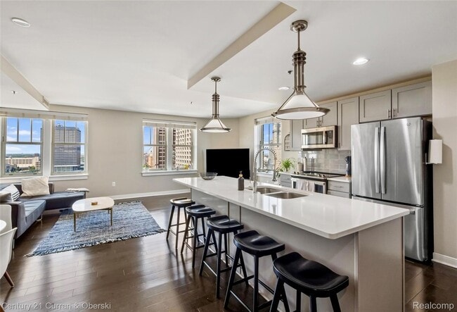 Building Photo - 525 W Lafayette Blvd Unit 14A