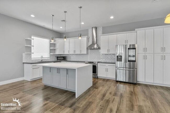 Photo - Fairmount Ave