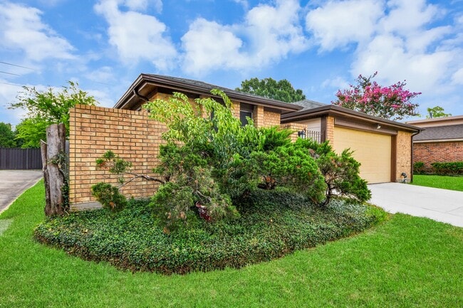 Photo - 3935 Heathersage Dr