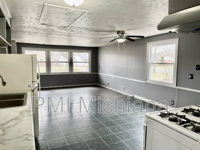 Photo - 3407 Kent Ln