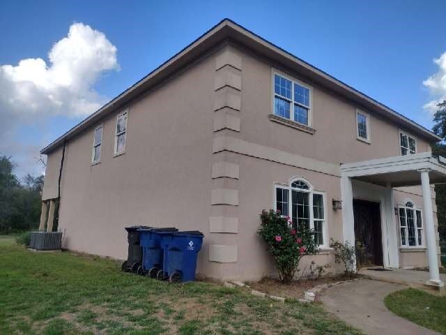 Photo - 115 Oak Colony Dr