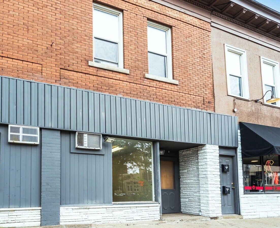 Photo - 2401 Dupont Ave S
