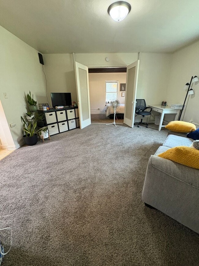 Photo - 1129 Main St Unit 1127