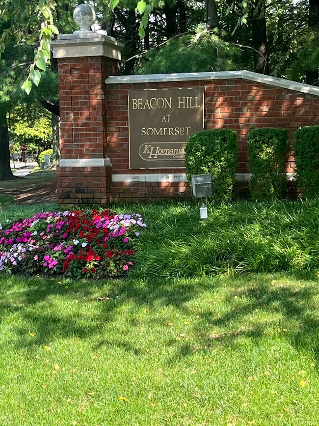 Entrance  to complex - 99 Sapphire Ln Unit 99 Rental