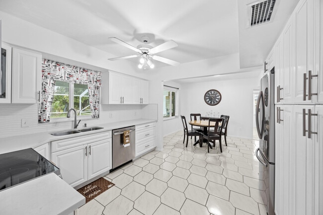 Photo - 1742 W Terrace Dr