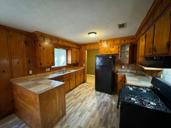 Photo - 1547 Dianne Dr