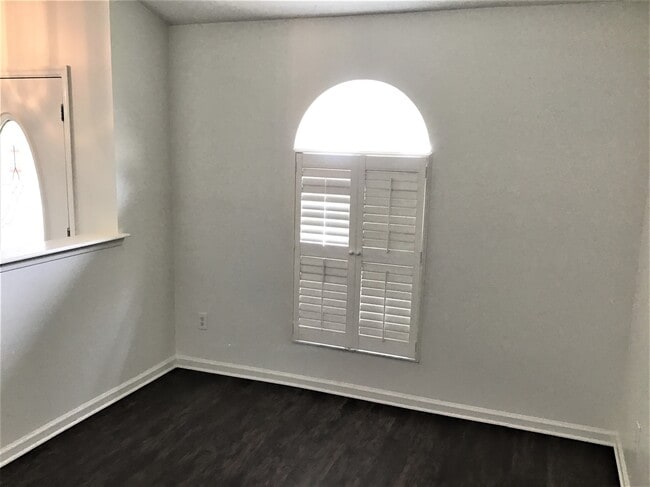 Photo - 2700 Darwin Ct